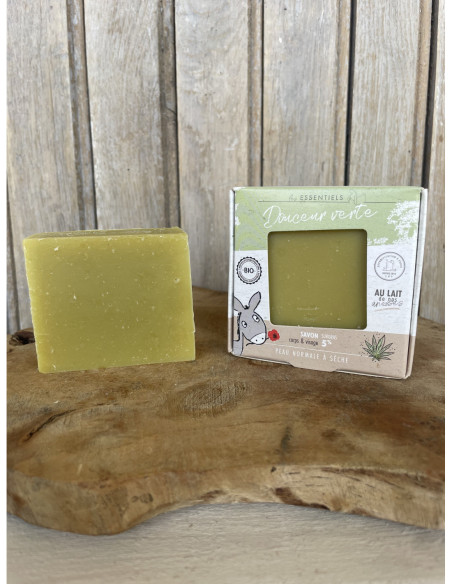 Savon bio surgras 5% au lait de nos ânesses et huile de chanvre - Douceur verte