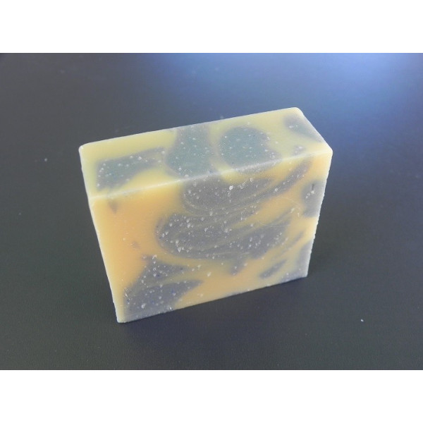 Savon bio surgras 8% au lait de nos ânesses et huile de bourrache