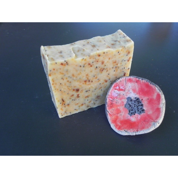 Savon exfoliant bio et artisanal au lait d'ânesse & coquelicot - Flânerie bucolique