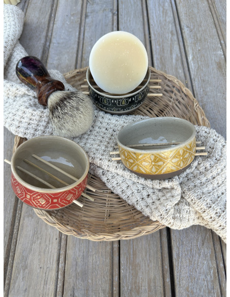 Bol artisanal en céramique pour savon de rasage